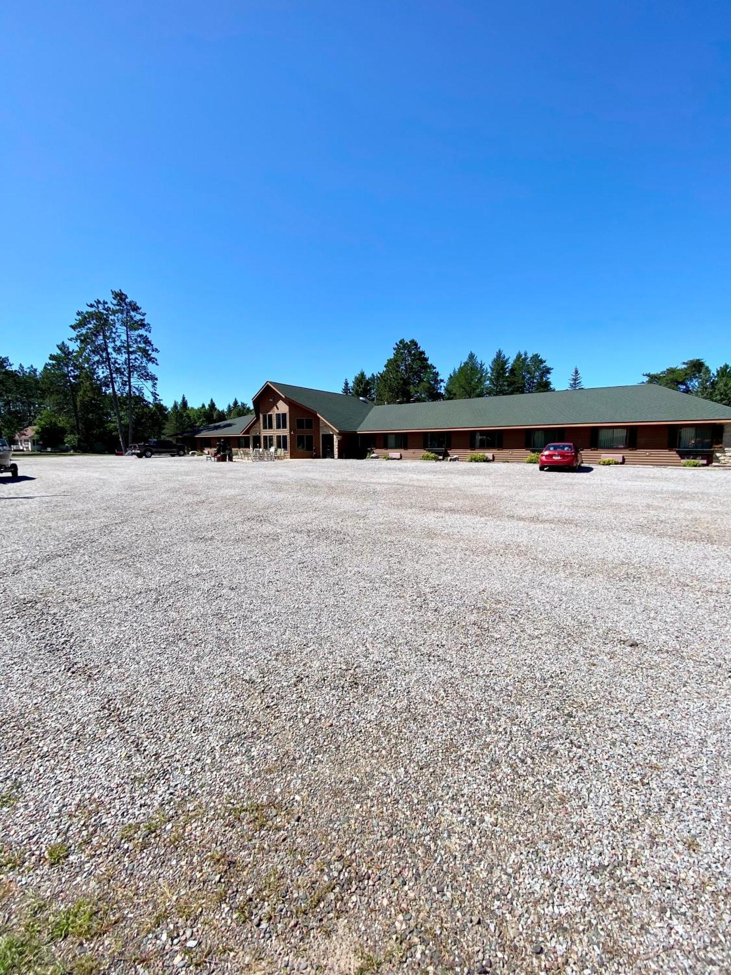 Boulder Bear Motor Lodge Boulder Junction Экстерьер фото